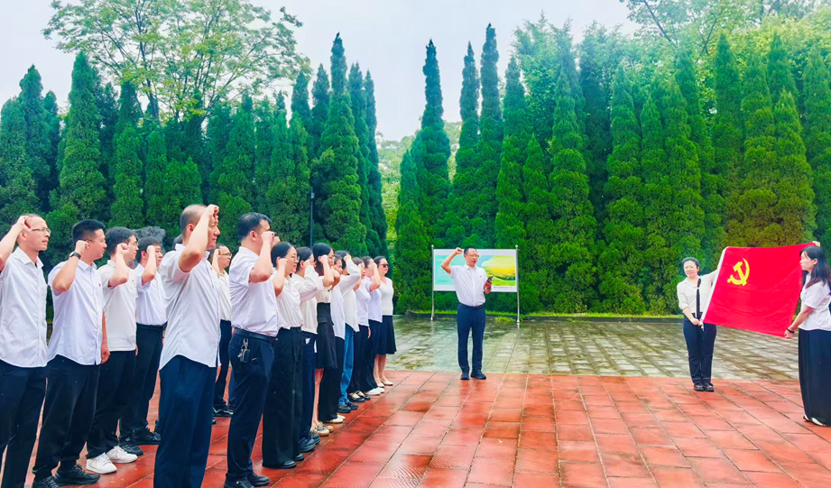 1761288990539605.png 一二三1.png